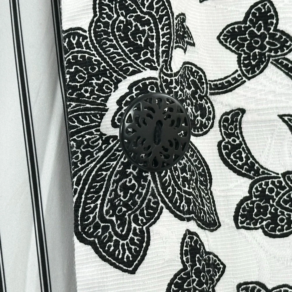 Chico's Swing Jacket Size 3 (16/18) Black White Embossed Floral 3/4 Sleeve Lined